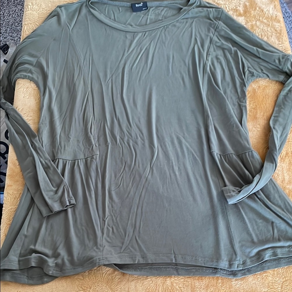 Byrdie Golf Shirt Medium